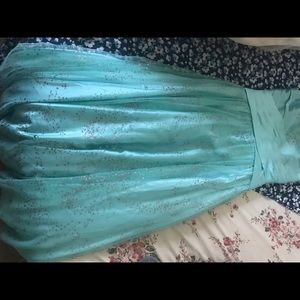 M X I
